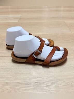 YOKONO Spain Sandals Brown Leather Loop Toe Strap Flats Women Size 7.5